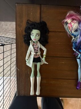 Monster High "I Love Fashion" Scarah Screams doll